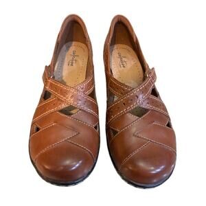 Clarks Womens Ashland Spin QSlip-on Brown Tan Leather Shoes